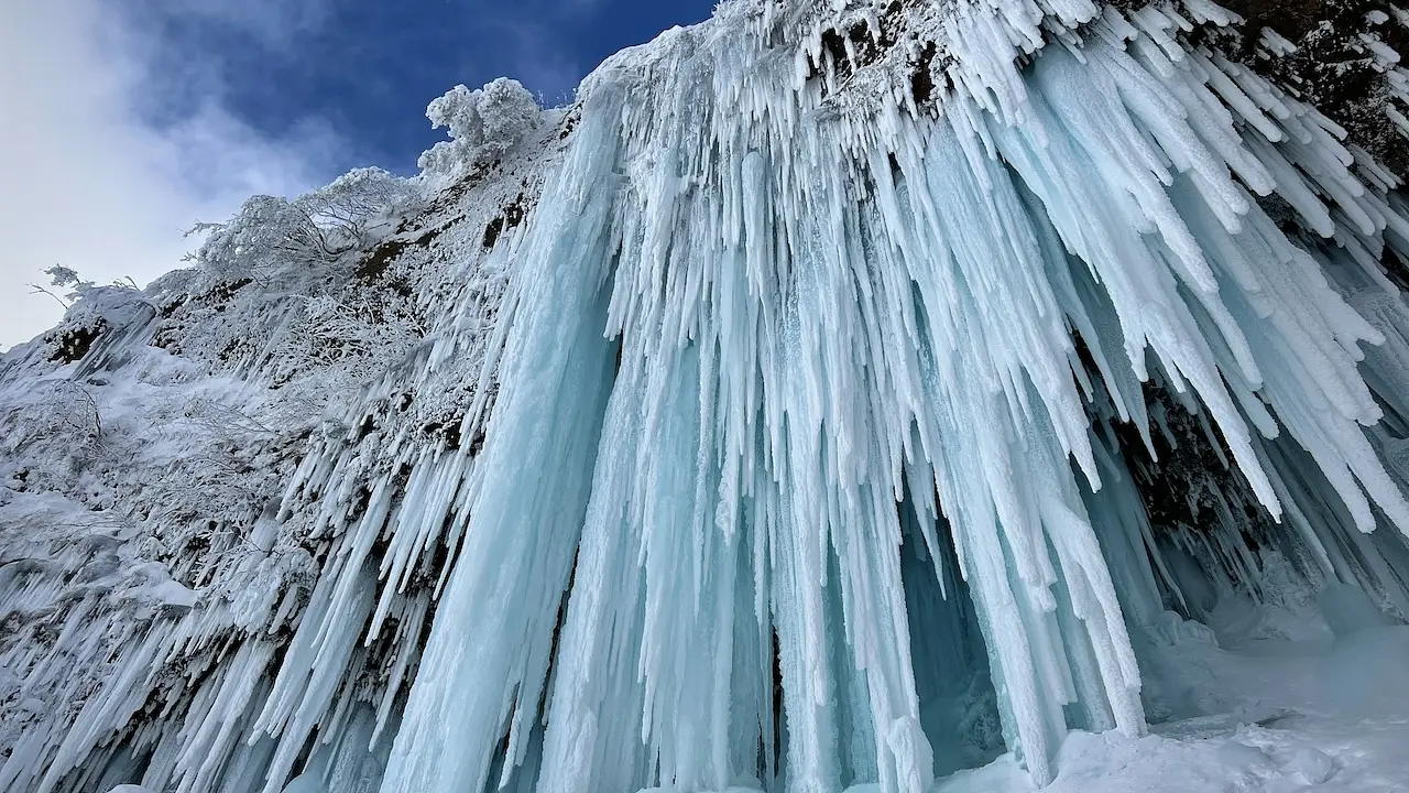 "Icefall" Frozen Waterfall Snow Trekking in Yamagata