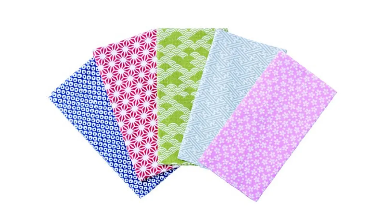 ทัวร์สตูดิโอนากาคัง &amp; ประสบการณ์การย้อมผ้าเทะนุกุอิ