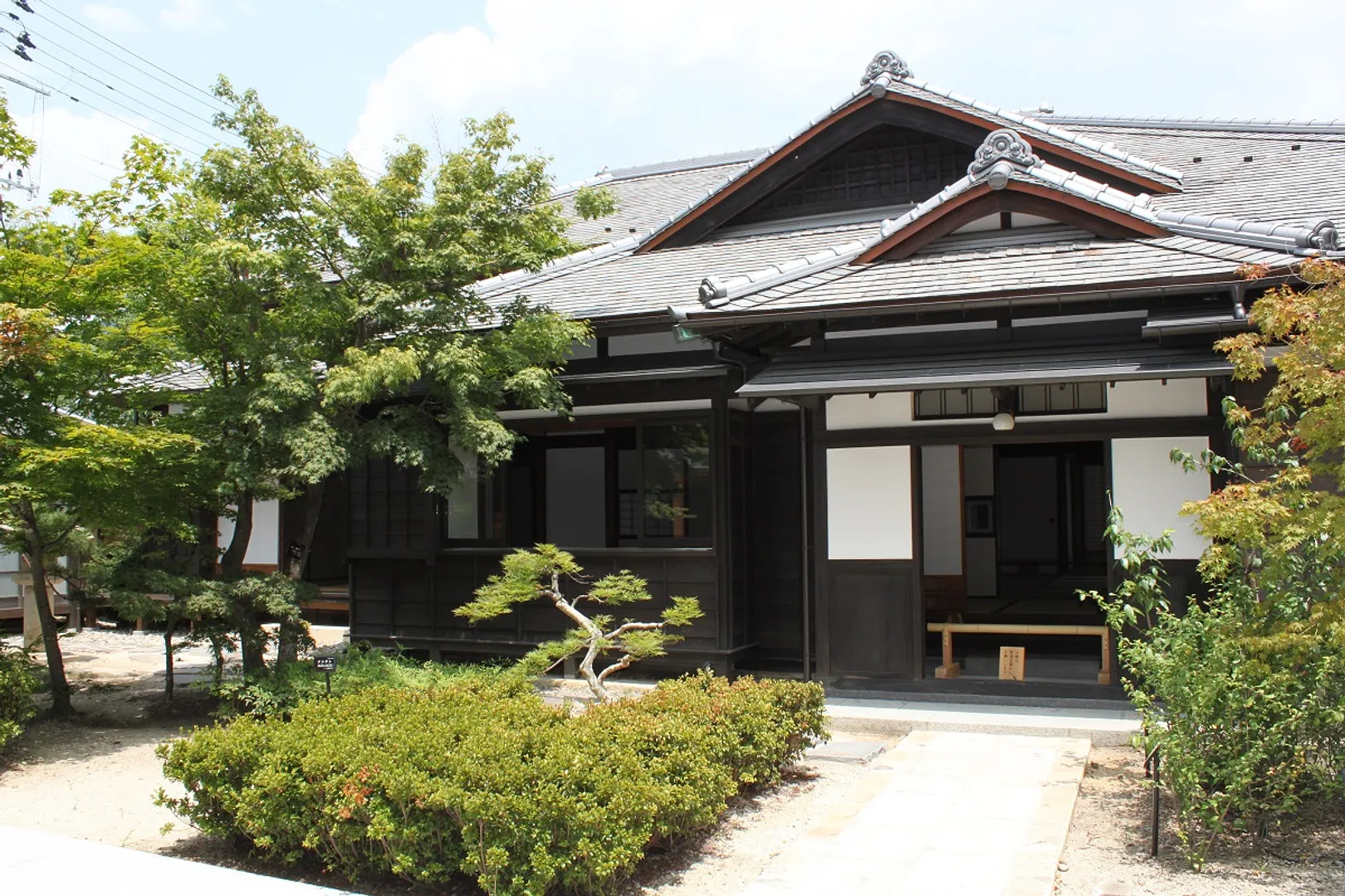 町内には様々な史跡が点在します