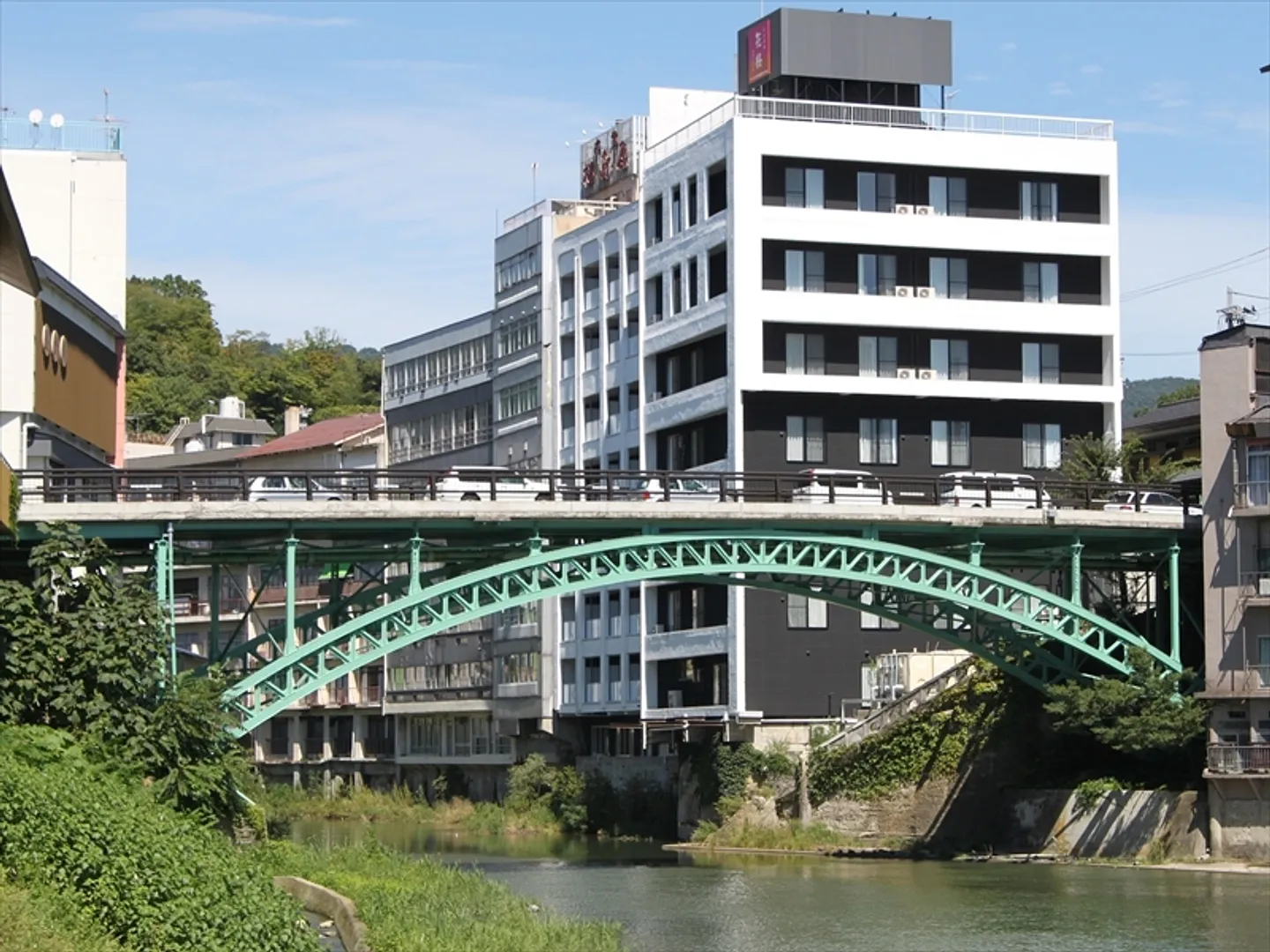 普段なら通り過ぎてしまう場所もガイドと一緒なら発見があります